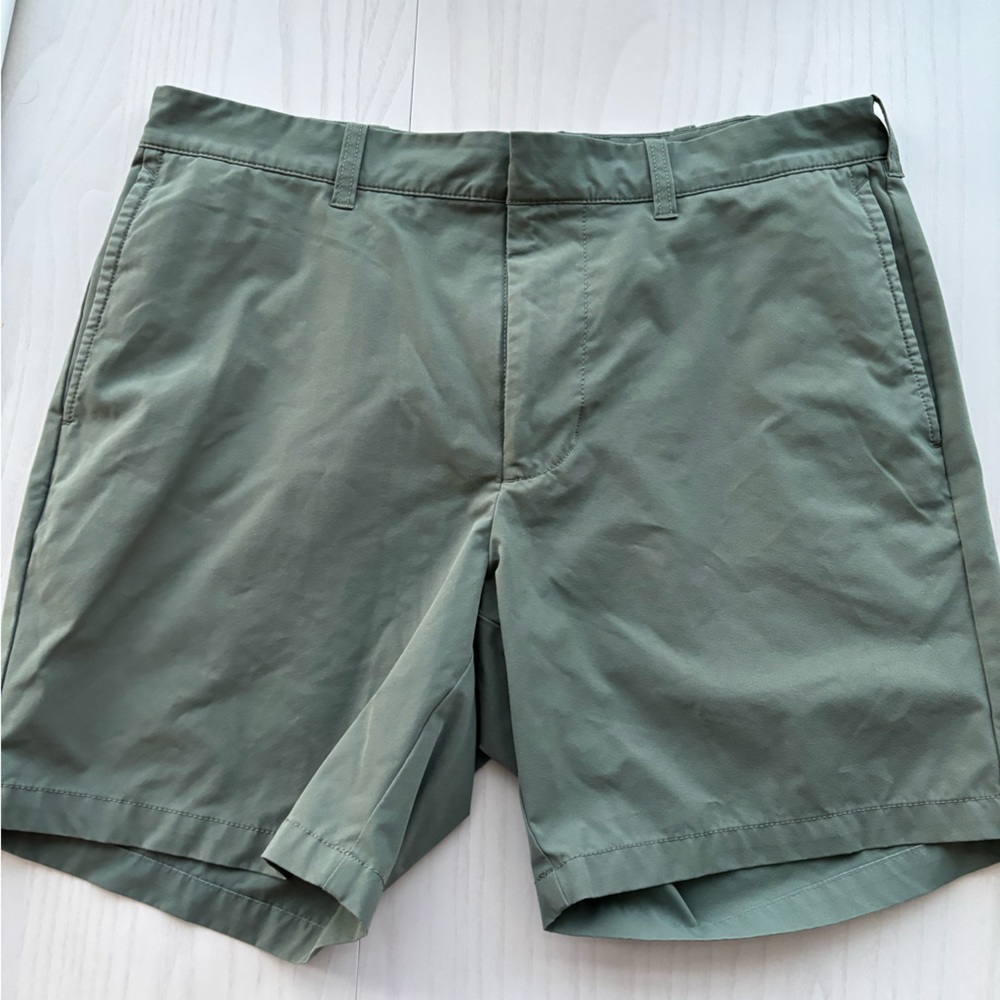 JCrew Men’s Flex Tech Short Size 33 7” Inseam